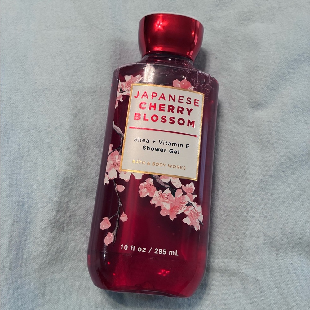 Bath & Body Works “Japanese Cherry Blossom” Shower Gel - 10 fl oz